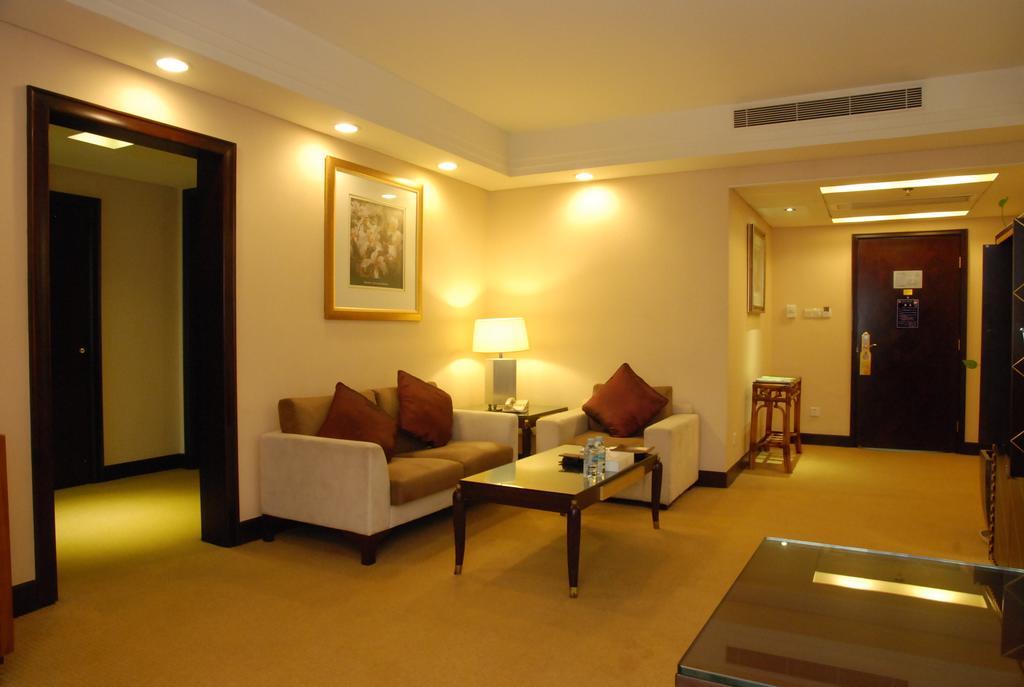 东莞君兰酒店 Grand Land Hotel Dongguan  Exterior photo