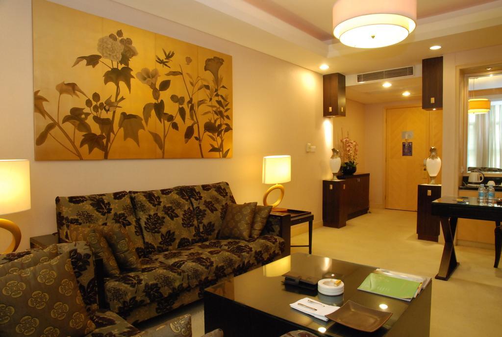 东莞君兰酒店 Grand Land Hotel Dongguan  Exterior photo