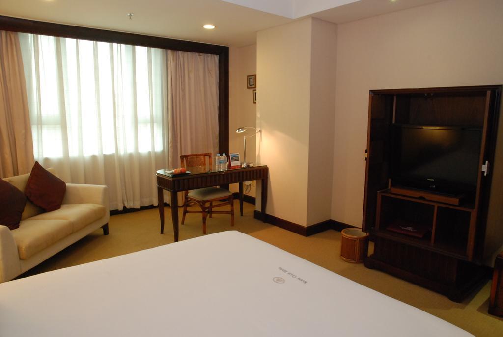 东莞君兰酒店 Grand Land Hotel Dongguan  Exterior photo