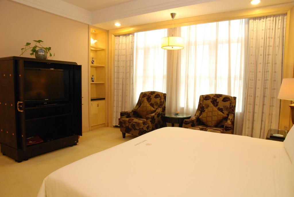 东莞君兰酒店 Grand Land Hotel Dongguan  Exterior photo