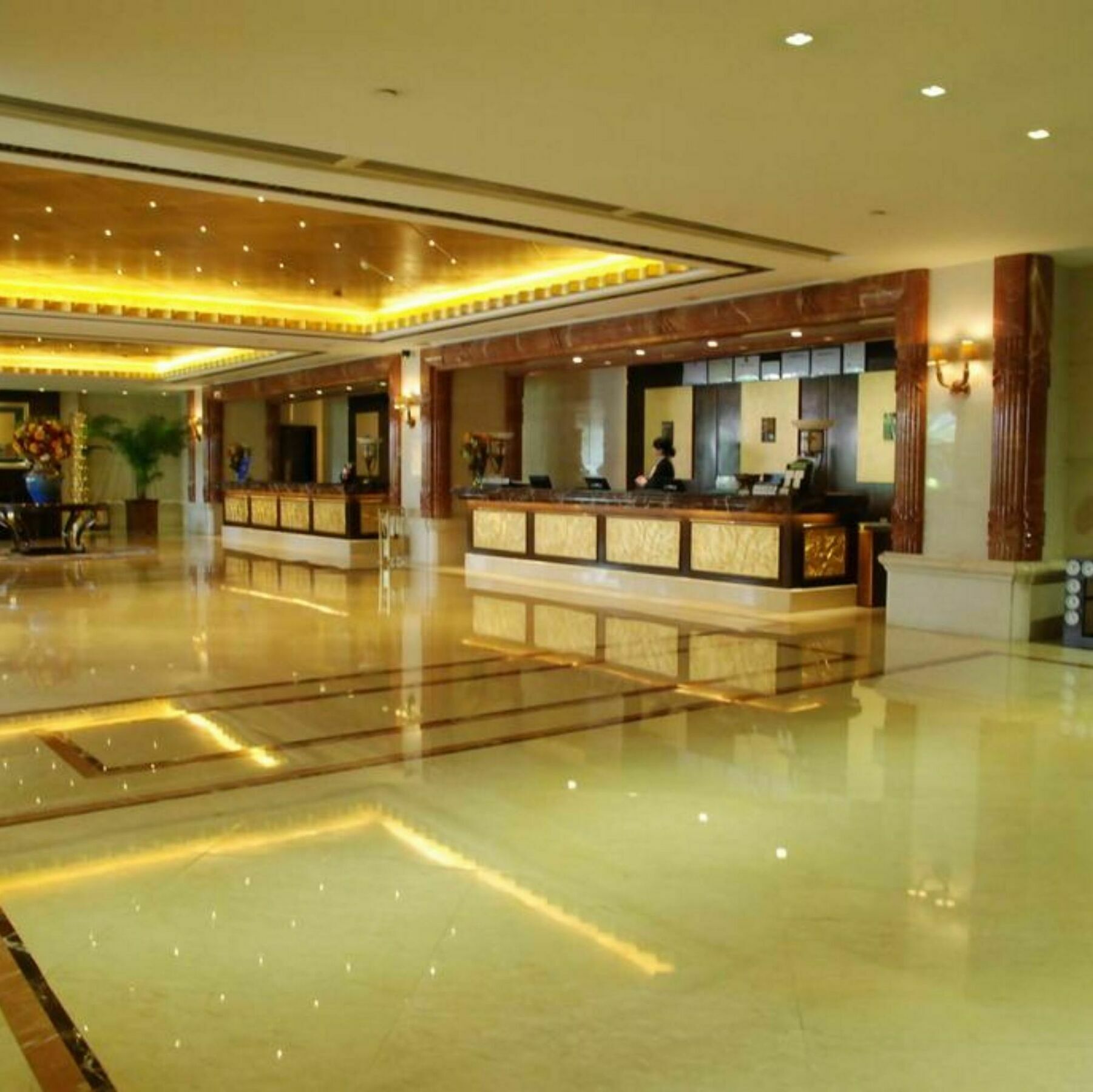 东莞君兰酒店 Grand Land Hotel Dongguan  Exterior photo